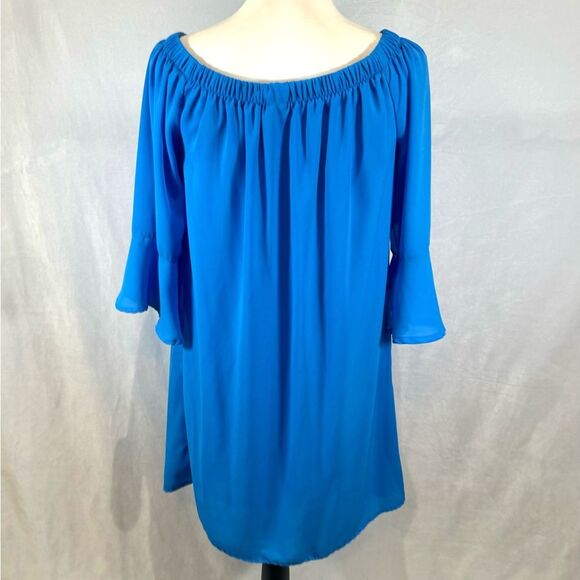 Blue on or off shoulder bell sleeve dress size medium - Picture 4 of 6